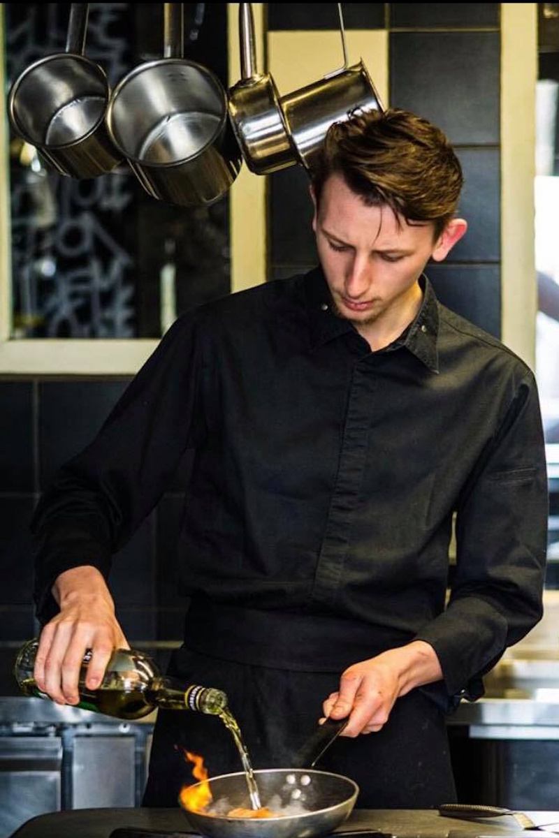 Chef Rémy Hettmann au restaurant Hibiscus Saint-Cannat